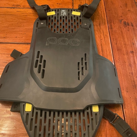 Men’s POC chest plate size large - Picture 8 of 8